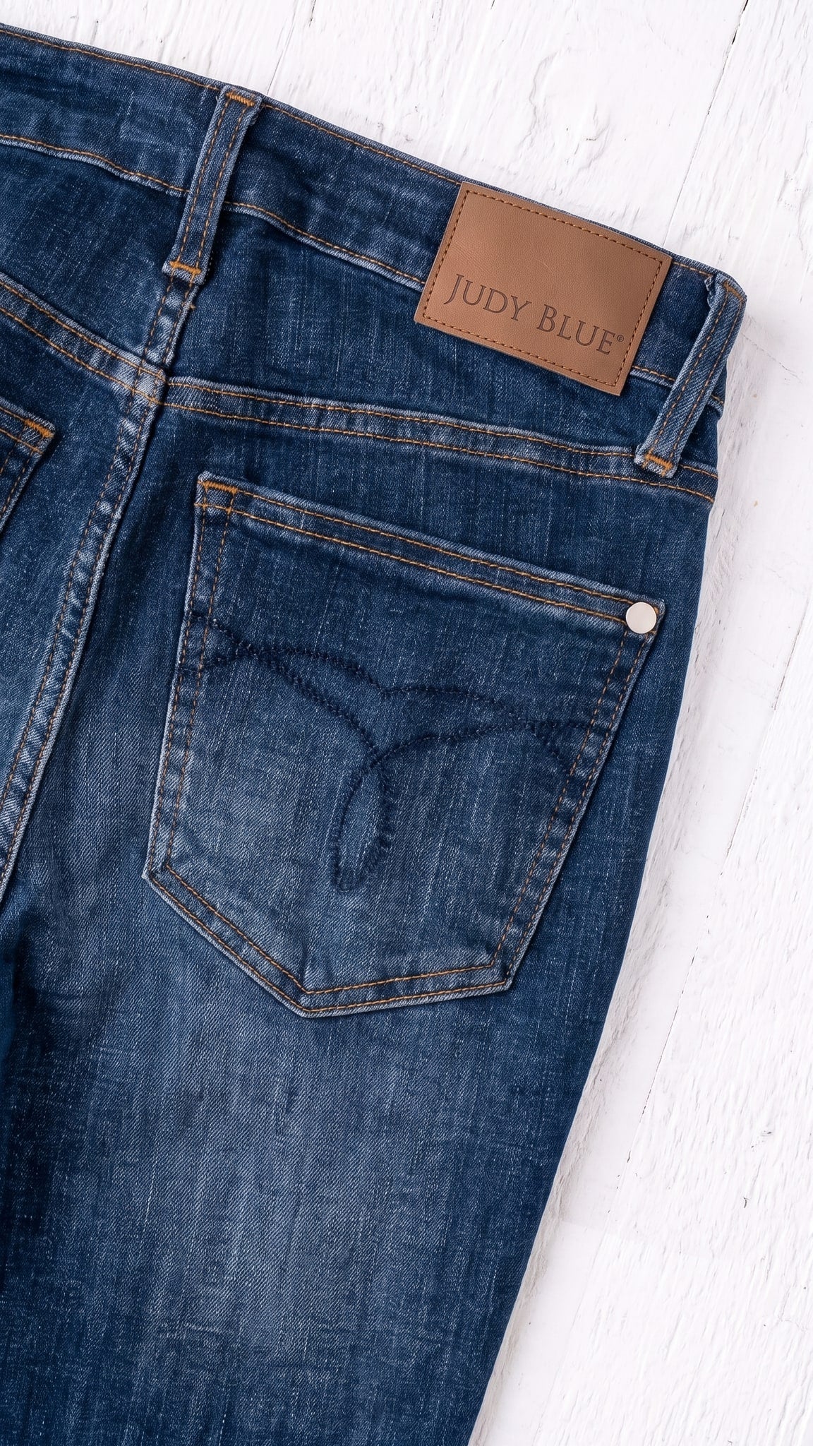 Judy Blue High Waisted Tummy Control Charlotte Flare Jeans | Dark Modern Indigo — Back pocket detail