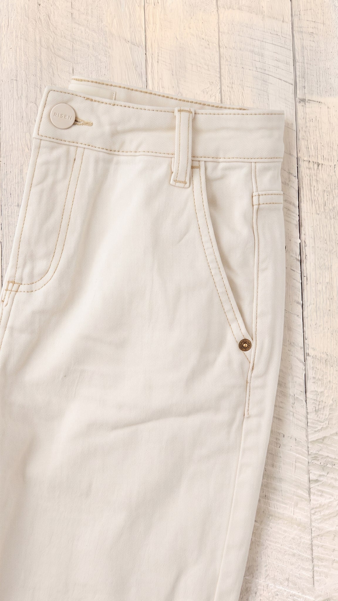 Risen Slouchy Ankle Baggy Pants | Ivory — Front pocket detail