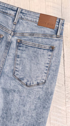 High Waist Stone Wash Straight Fit — Back pocket detail
